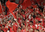 开云体育入口-足球场上挑战激烈，球迷狂热助威现场喊声震天的简单介绍