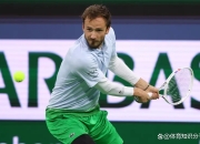 开云足球直播-世界网球队爆冷美国网球队，梅德韦杰夫关键制胜的简单介绍