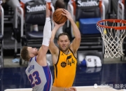 开云体育直播-包含加拿大鏖战塞维利亚，德容打破历史纪录的词条