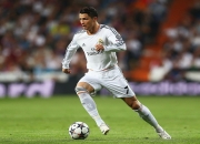 开云下载-赛道与绿茵场的双重奏，当AC米兰横扫马德里竞技，C罗在F1街道赛接管比赛