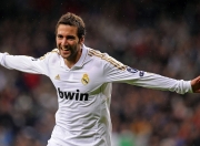 开云体育在线-双雄记，雄鹿绝杀映照福克斯破夜，当团队奇迹与个人传奇同辉