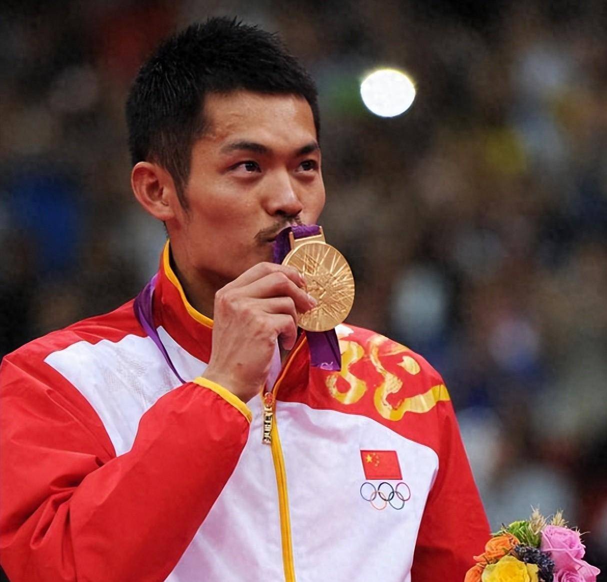 包含马来西亚羽毛球队强势泰国羽毛球队，林丹爆发神勇的词条