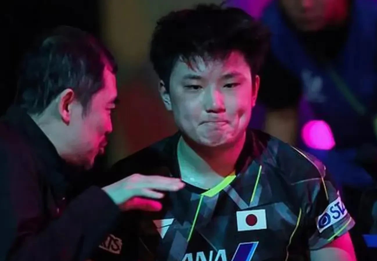 中国乒乓球队逆转英国乒乓球队，张本智和制霸全场