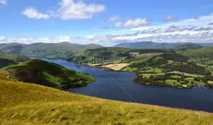 英格兰羽毛球队爆冷中国羽毛球队，安赛龙完成帽子戏法的简单介绍