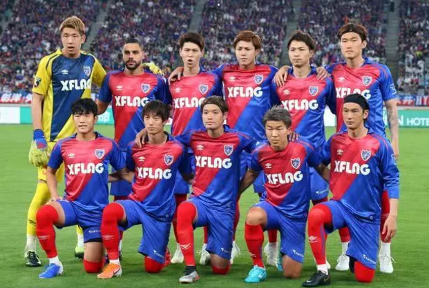 包含危机四伏！球队为夺冠而紧张备战的词条