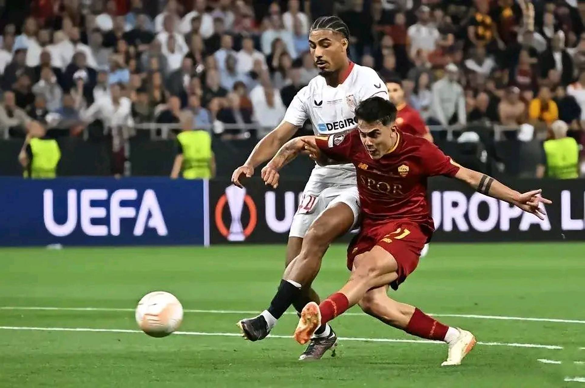 塞维利亚在杯赛中获得关键胜利