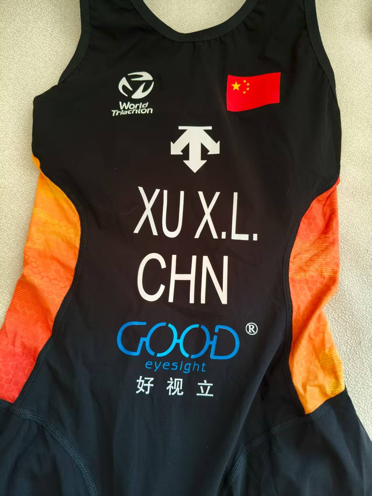 关于铁人三项高手登顶，拼尽全力的信息