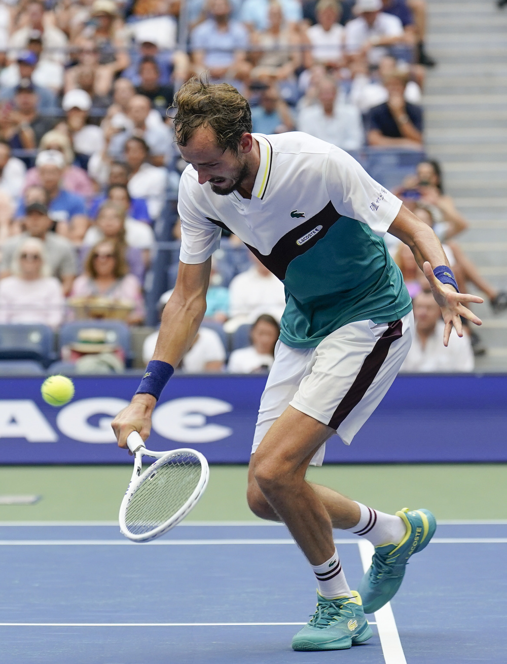 世界网球队爆冷美国网球队，梅德韦杰夫关键制胜的简单介绍