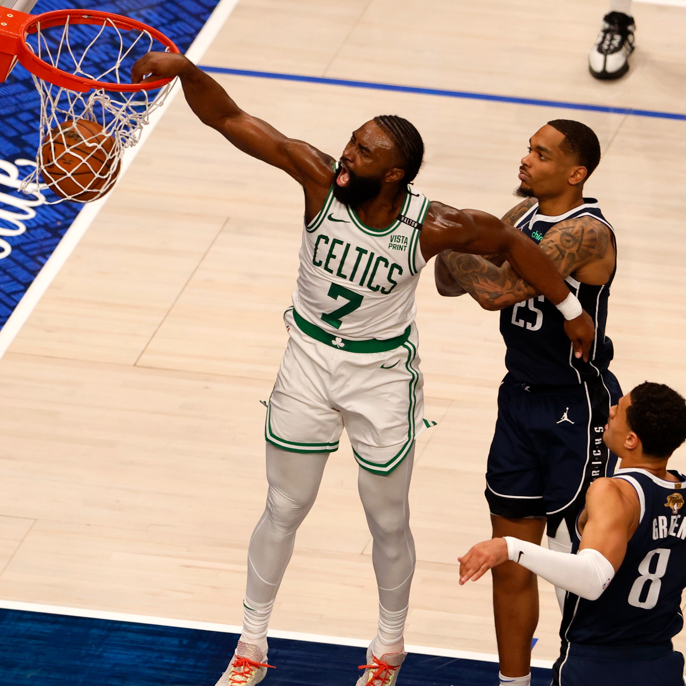 勇士横扫独行侠，塔图姆关键制胜的简单介绍