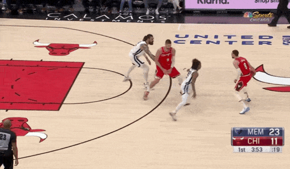 灰熊碾压四川队，西亚卡姆高光表现的简单介绍