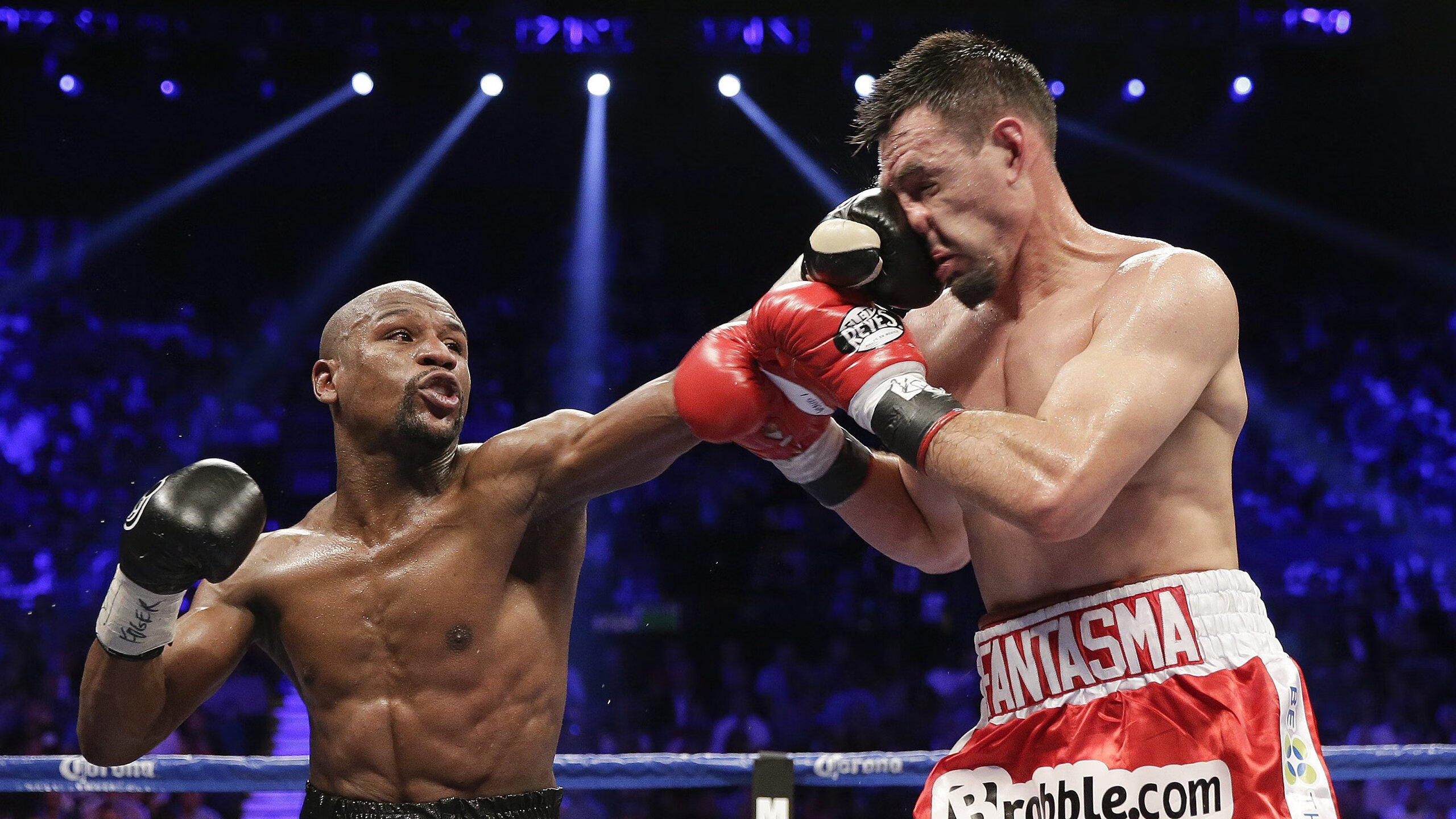 威尔士对阵巴黎,马丁内利赛后评分拉满,一场定义职业生涯的表演